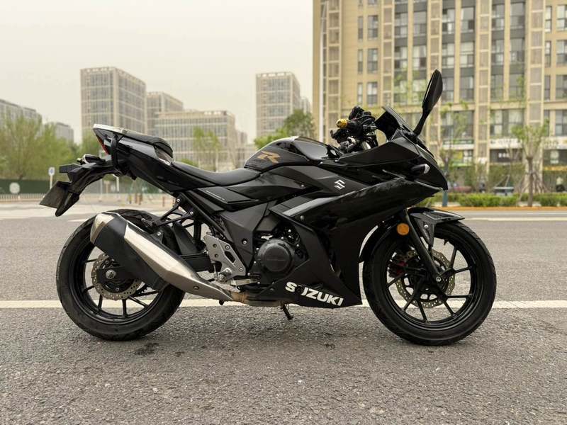 二手豪爵铃木GSX250R