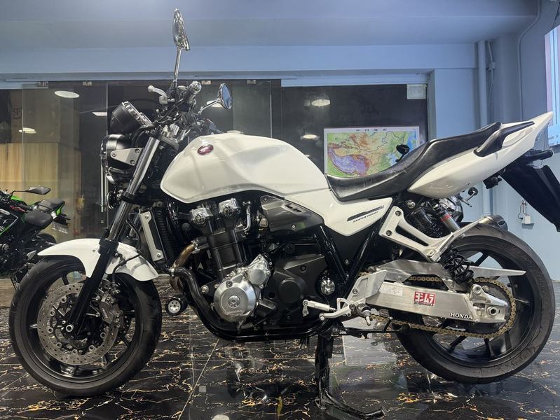 二手本田CB1300 Super Four