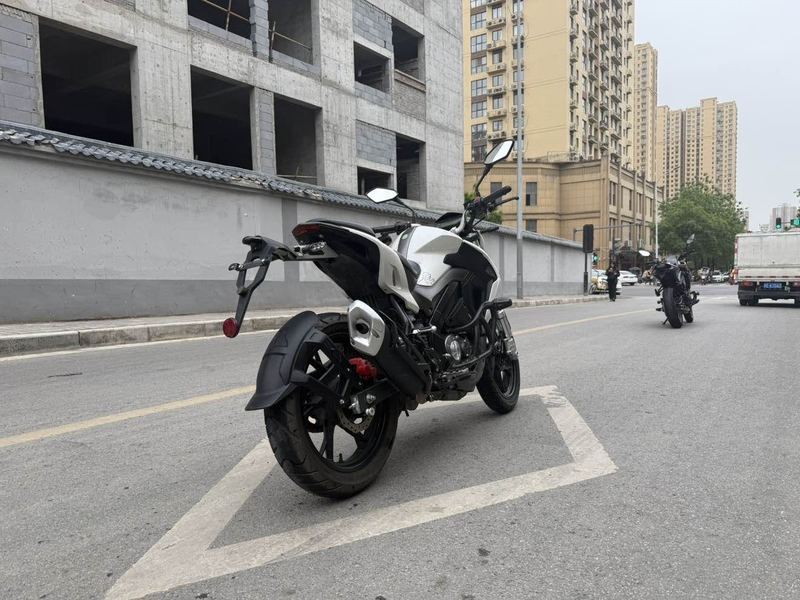 二手贝纳利小迅龙 BN150S