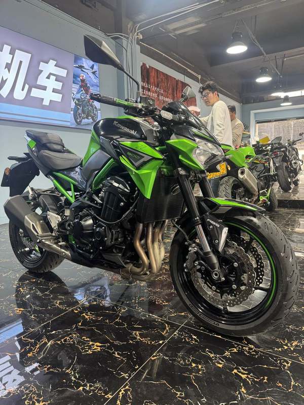 二手川崎Z900