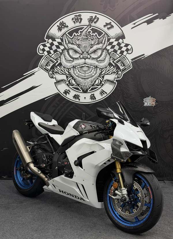 二手本田CBR 1000 RR-R