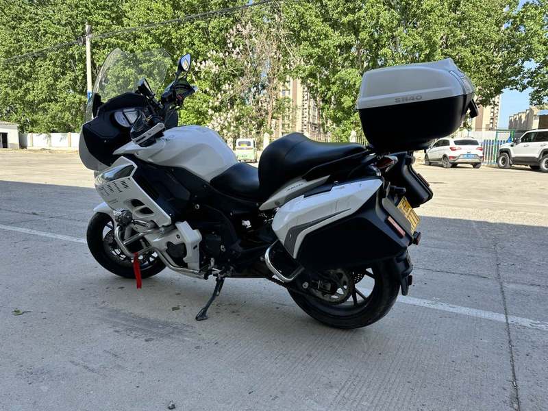 二手贝纳利600GC