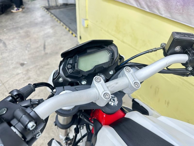 二手贝纳利红宝龙 TNT150i