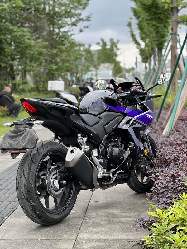 二手本田CBR400R