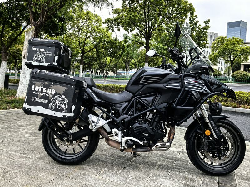 二手贝纳利TRK552