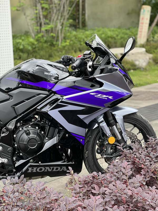 二手本田CBR400R