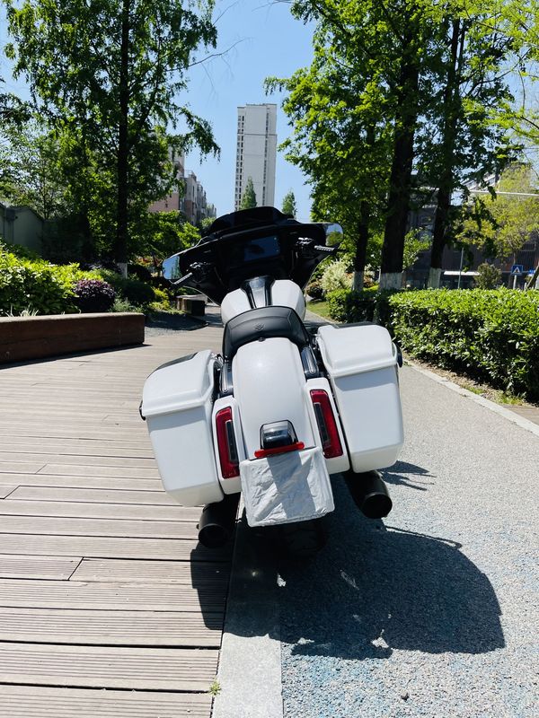 二手哈雷戴维森大道滑翔 Street Glide