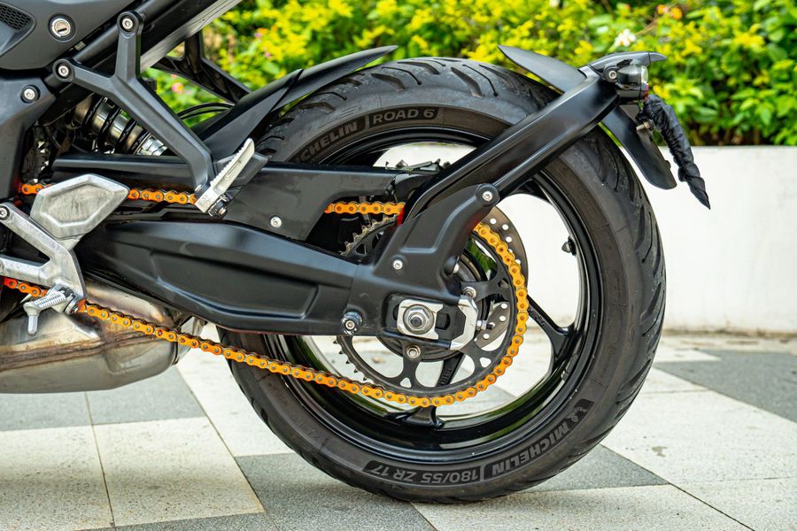 二手凯旋Trident 660