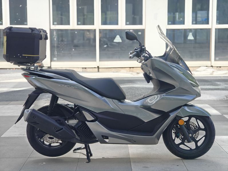 二手五羊本田PCX