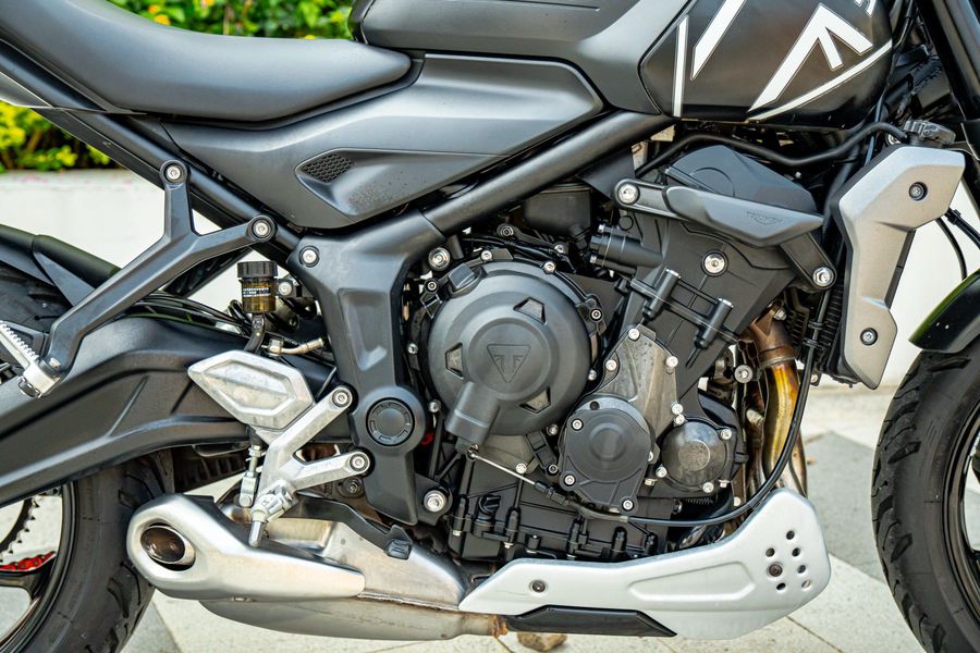 二手凯旋Trident 660