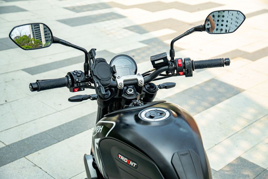 二手凯旋Trident 660