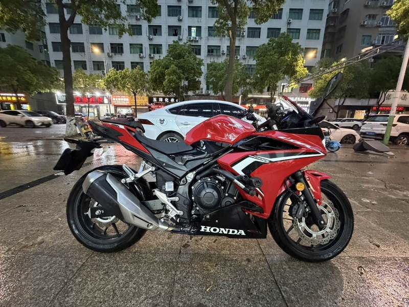 二手本田CBR400R