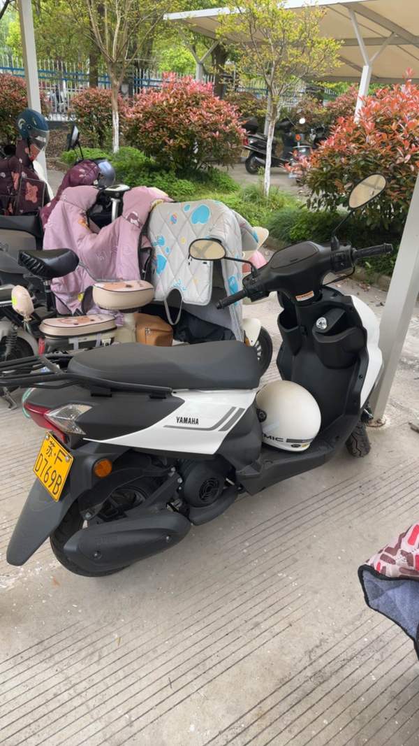 二手建设雅马哈旭鹰125