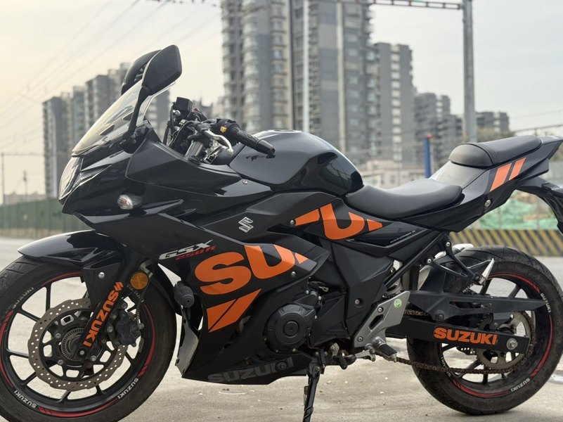 二手豪爵铃木GSX250R