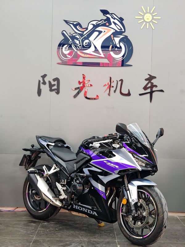 二手本田CBR400R
