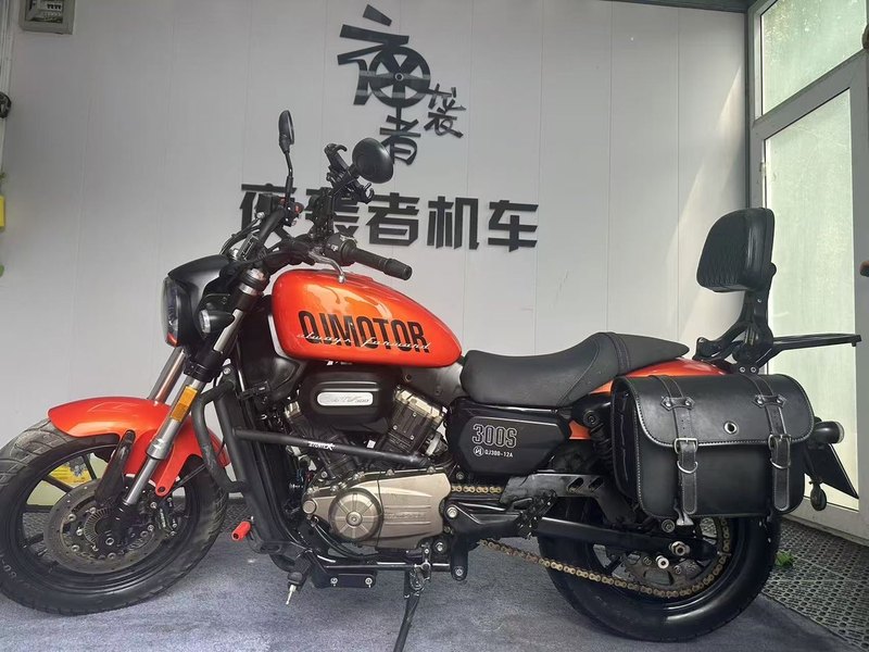 二手QJMOTOR闪300