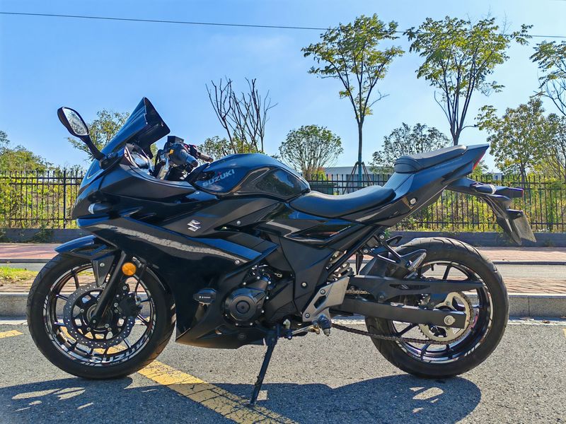 二手豪爵铃木GSX250R