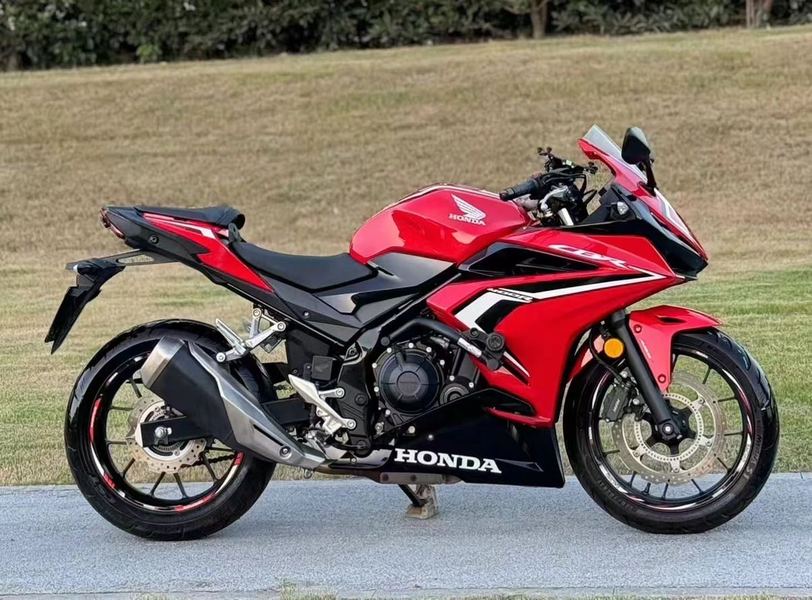 二手本田CBR400R