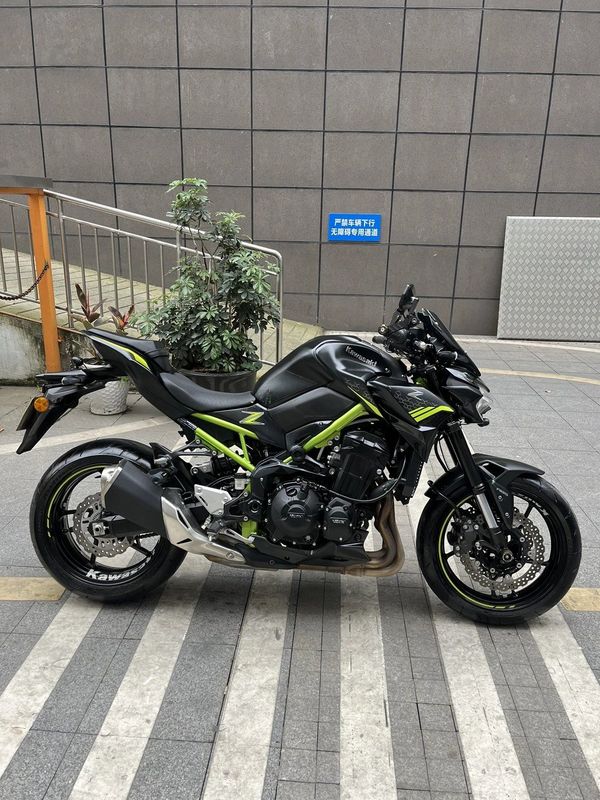 二手川崎Z900