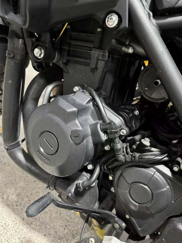 二手贝纳利金鹏 TRK502