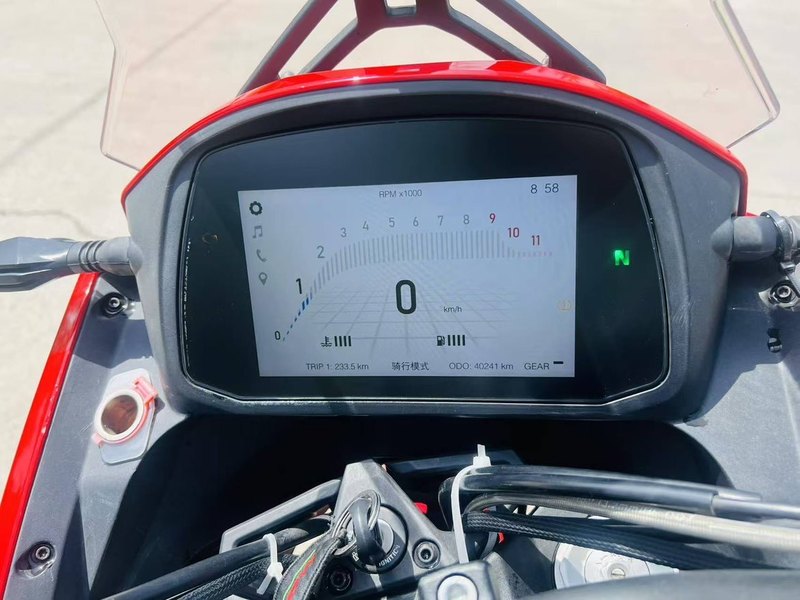 二手摩托莫里尼X-Cape 650