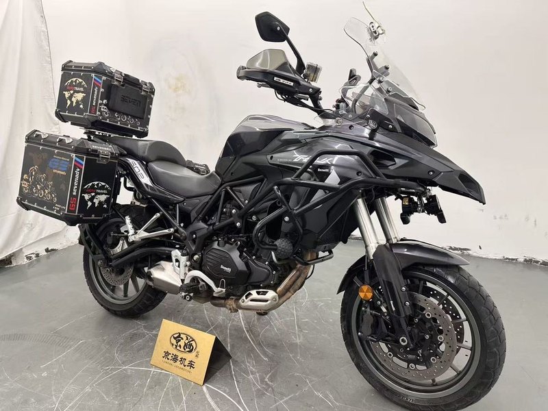 二手贝纳利金鹏 TRK502