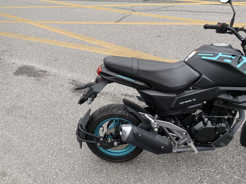 二手春风ST狒狒