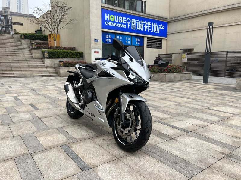 二手本田CBR400R