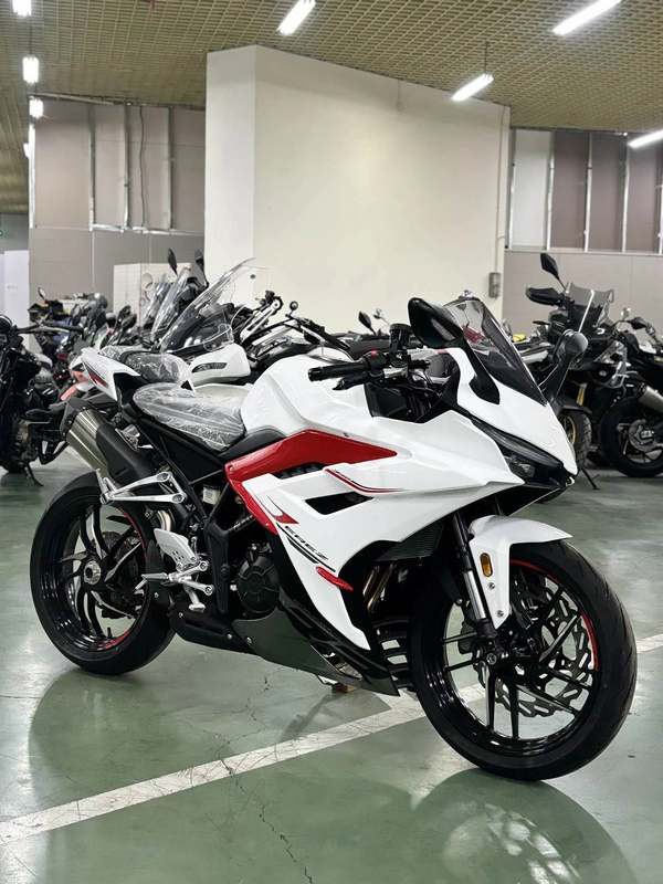 二手凯越350RR 赫雷兹