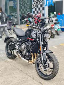 二手凯旋Trident 660