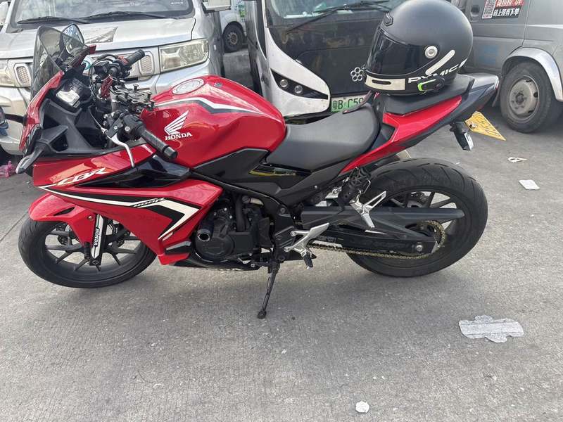 二手本田CBR400R