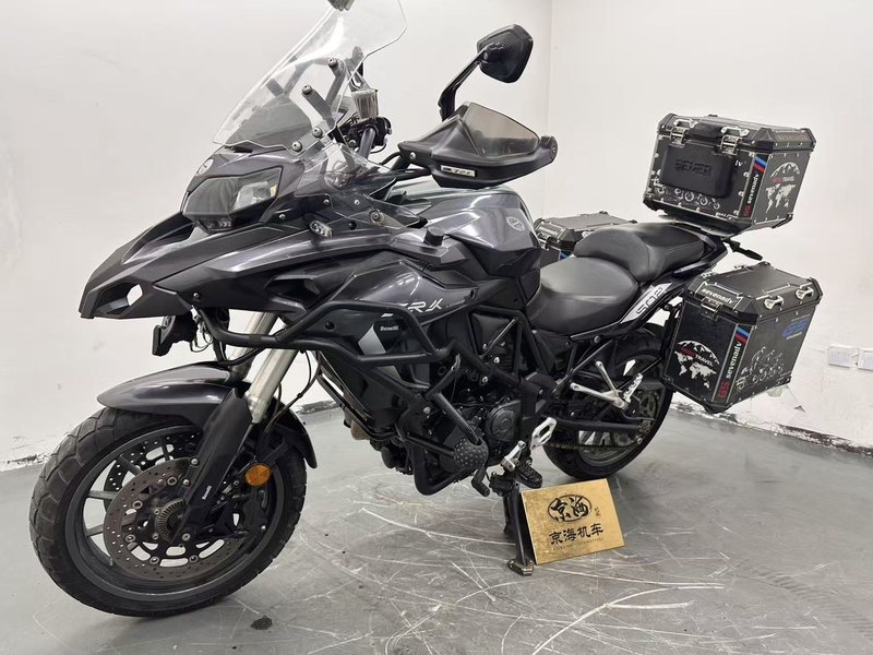 二手贝纳利金鹏 TRK502