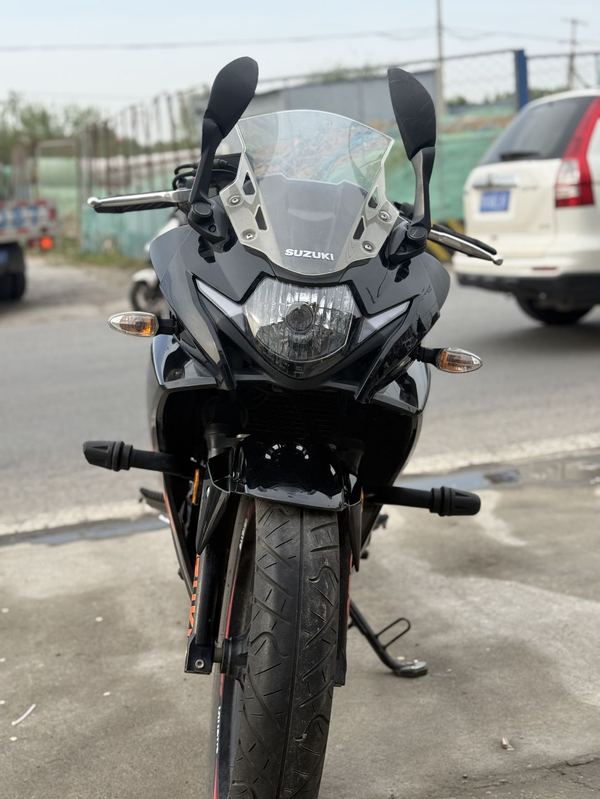 二手豪爵铃木GSX250R