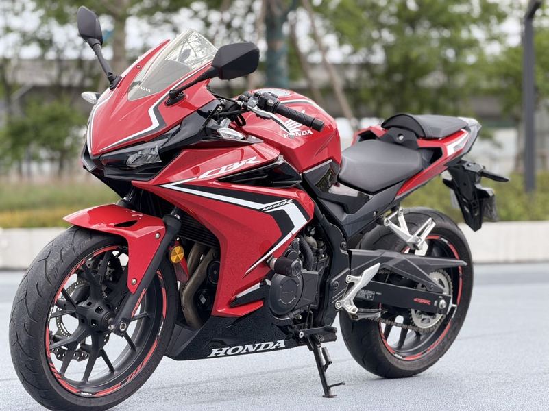二手本田CBR400R