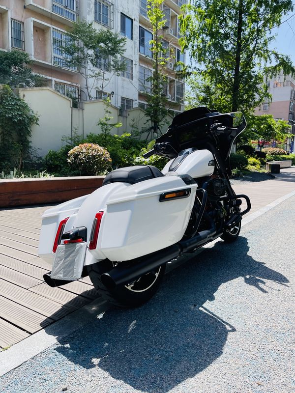 二手哈雷戴维森大道滑翔 Street Glide