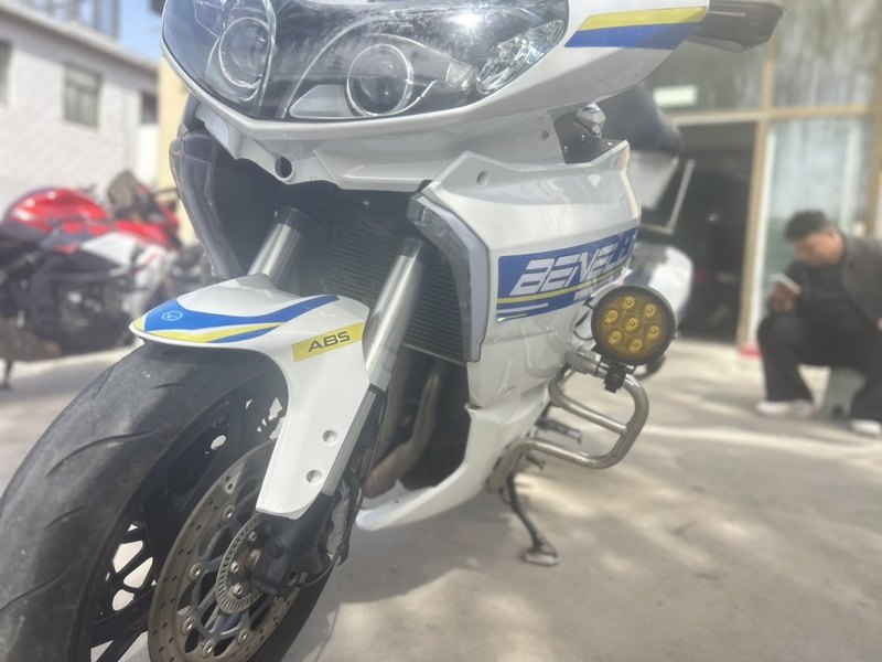 二手贝纳利600GC