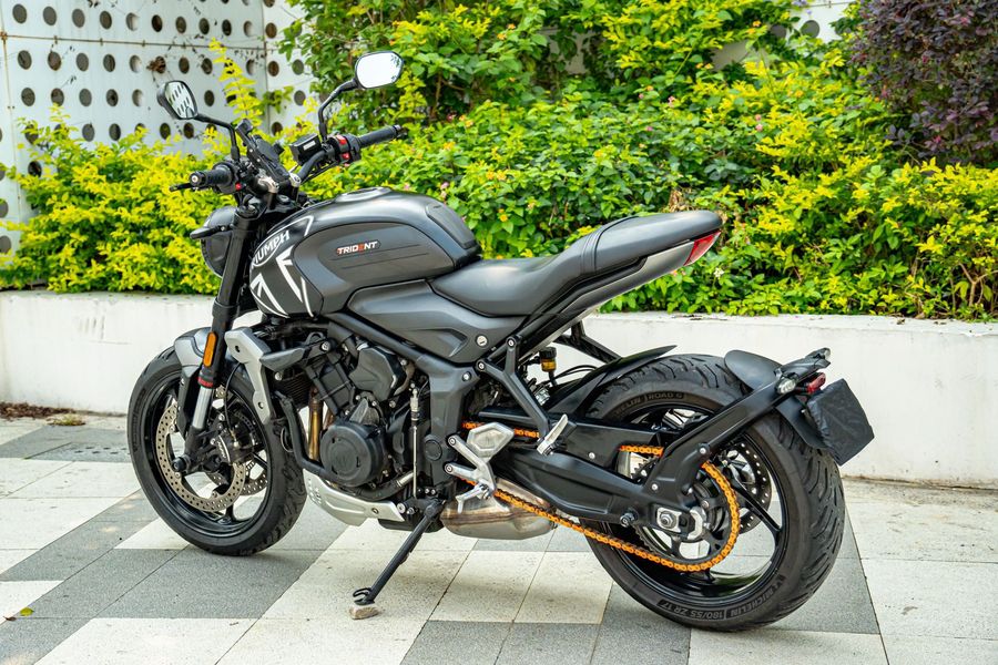 二手凯旋Trident 660