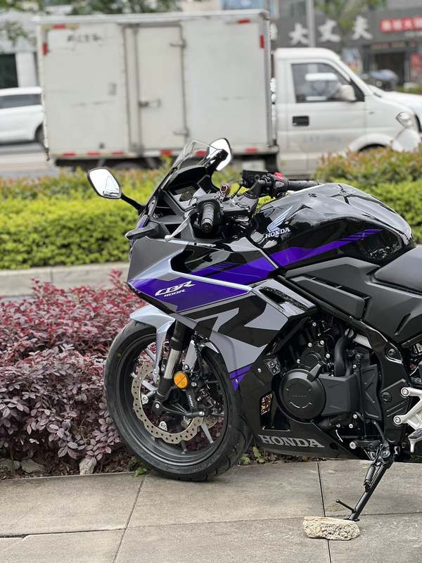 二手本田CBR400R