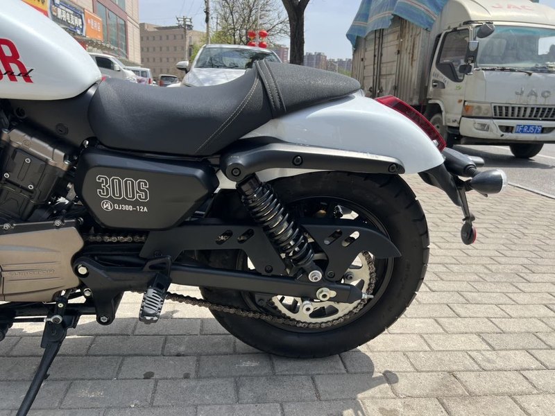 二手QJMOTOR闪300