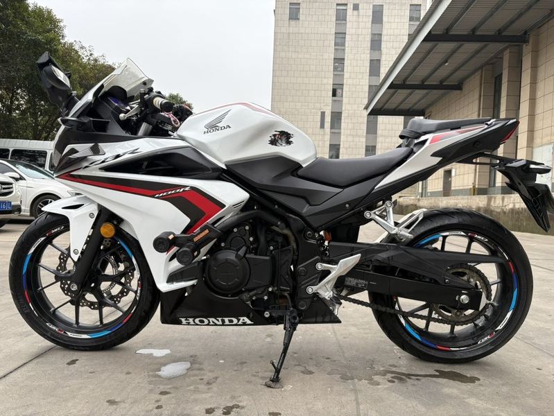 二手本田CBR400R