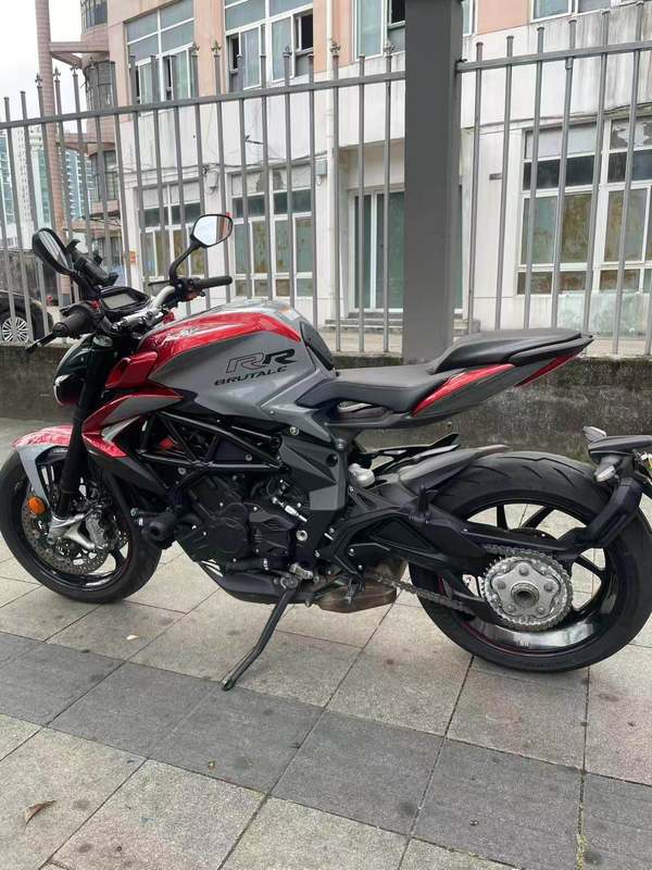二手奥古斯塔Brutale 800