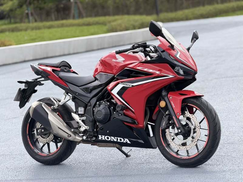 二手本田CBR400R