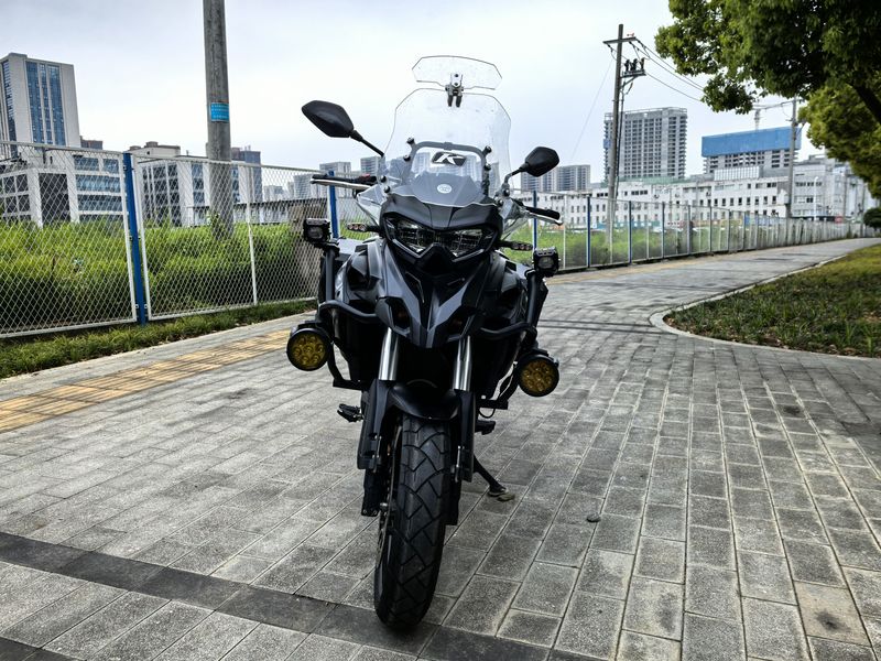 二手贝纳利TRK552