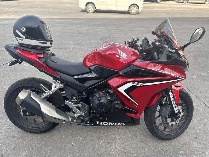二手本田CBR400R