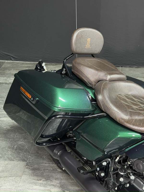 二手哈雷戴维森公路滑翔 Road Glide