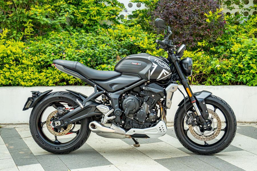 二手凯旋Trident 660