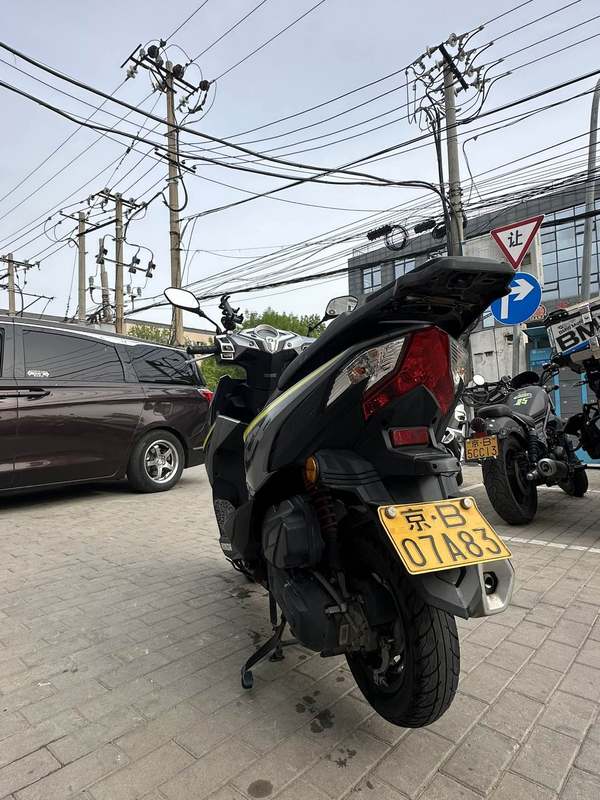 二手新大洲本田裂行 RX125Fi