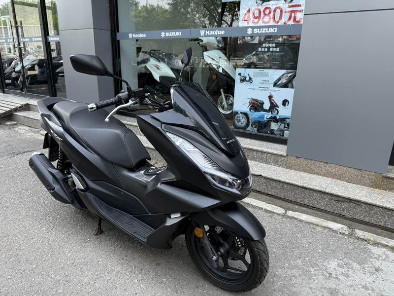 二手五羊本田PCX