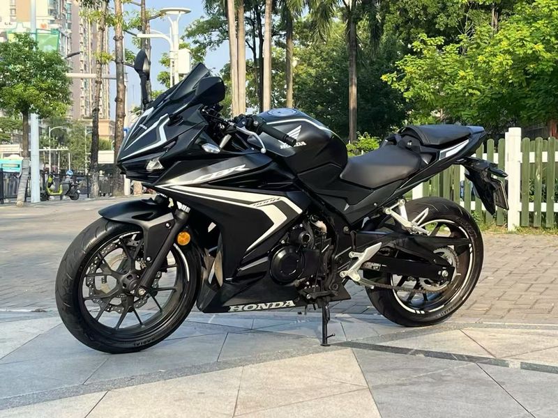 二手本田CBR400R