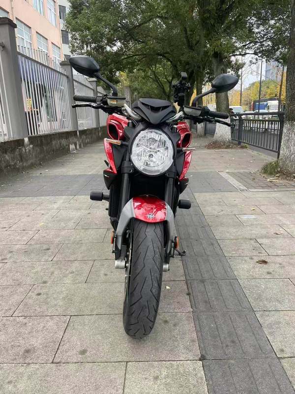 二手奥古斯塔Brutale 800
